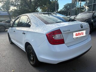 2017 Skoda Rapid I, белый, 950000 рублей, вид 4