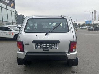 2026 Lada (ВАЗ) Niva Legend I Рестайлинг, серебристый, 1365000 рублей, вид 2