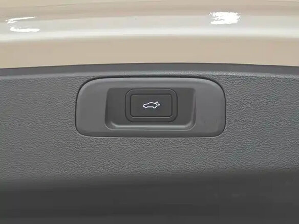 2023 Geely Binyue I Рестайлинг, белый - вид 25