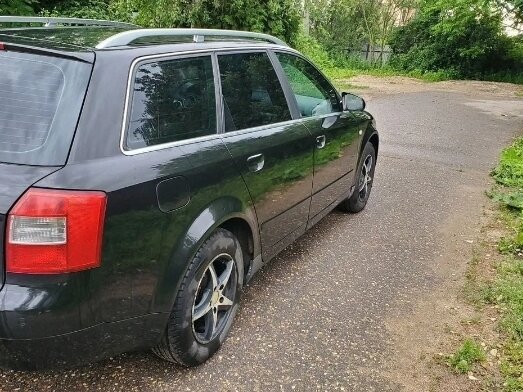 2003 Audi A4 II (B6), чёрный - вид 3