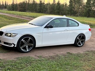 2009 BMW 3 серии 320i V (E90/E91/E92/E93), белый, 1100000 рублей, вид 4