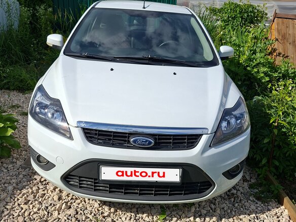 2010 Ford Focus II Рестайлинг, белый, 485000 рублей