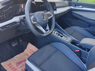 2022 Volkswagen Golf VIII, белый, 1650000 рублей, вид 5