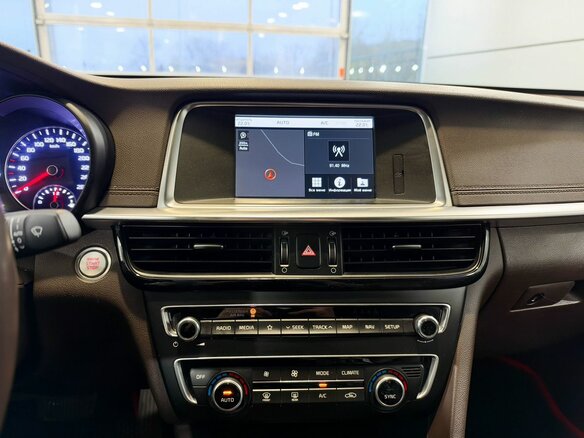 2018 Kia Optima IV Рестайлинг, белый, 1877000 рублей - вид 14