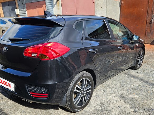 2018 Kia Ceed II Рестайлинг, чёрный, 1750000 рублей - вид 3
