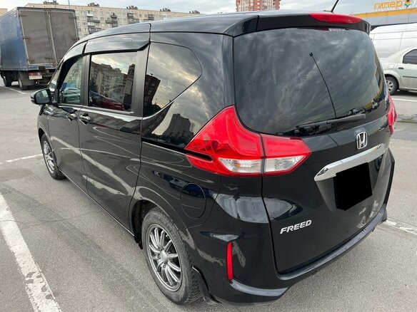 2022 Honda Freed II Рестайлинг, чёрный, 1495000 рублей - вид 4