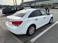 2011 Chevrolet Cruze I, белый, 450000 рублей - вид 4