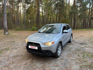 2011 Mitsubishi ASX I, серебристый, 950000 рублей, вид 2