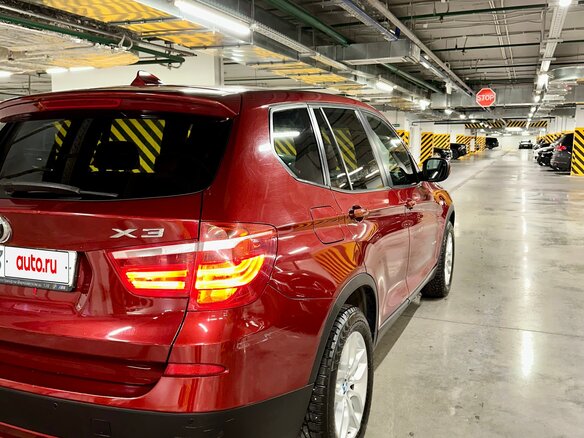 2013 BMW X3 28i xDrive II (F25), красный - вид 2