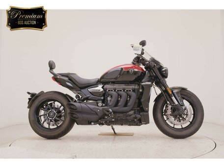 2025 Triumph Rocket 3, красный, 2899000 рублей, вид 2