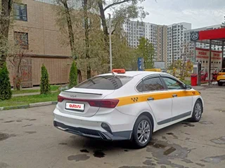 2021 Kia Cerato IV Рестайлинг, белый, 1550000 рублей, вид 5