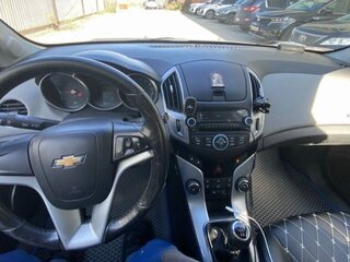 2013 Chevrolet Cruze I Рестайлинг, серый, 670000 рублей, вид 5