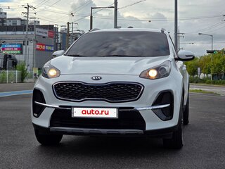 2021 Kia Sportage IV Рестайлинг, белый, 1950000 рублей, вид 1