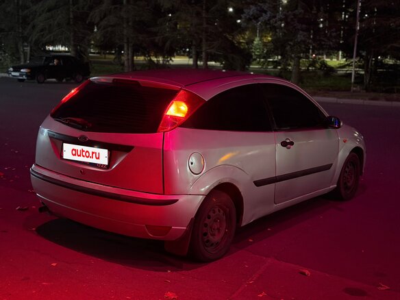 2001 Ford Focus I Рестайлинг, серебристый, 200000 рублей - вид 3