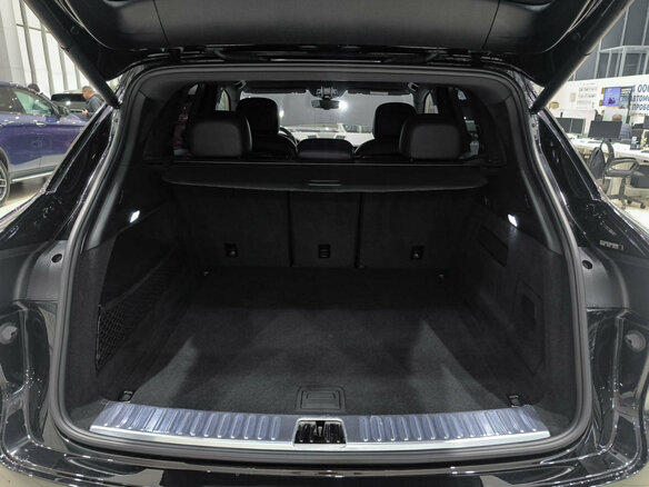 2019 Porsche Cayenne III, чёрный, 6250000 рублей - вид 9