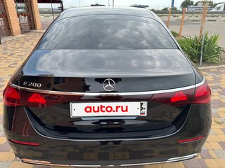 2024 Mercedes-Benz E-Класс 200 VI (W214, S214), чёрный, 6500000 рублей, вид 5