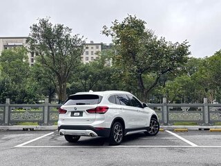 2022 BMW X1 Long 20Li sDrive II (F48) Рестайлинг, белый, 1850000 рублей, вид 4