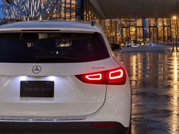 2021 Mercedes-Benz GLA 250 II (H247), белый, 4500000 рублей - вид 3