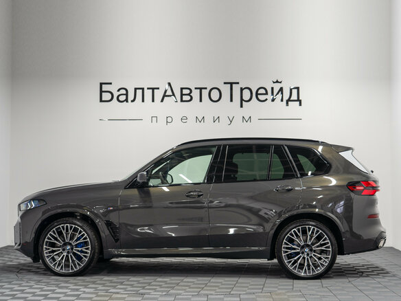 2026 BMW X5 30d IV (G05/G18) Рестайлинг, серый, 15850000 рублей - вид 10
