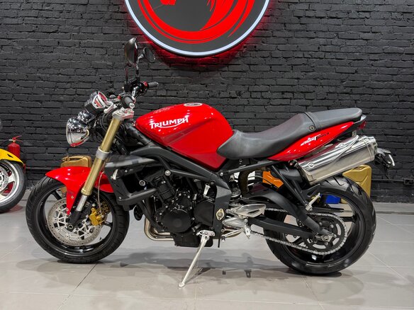 2010 Triumph Street Triple, красный, 465000 рублей - вид 10