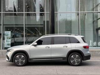 2025 Mercedes-Benz EQB 260 I Рестайлинг, серебристый, 4760000 рублей, вид 4