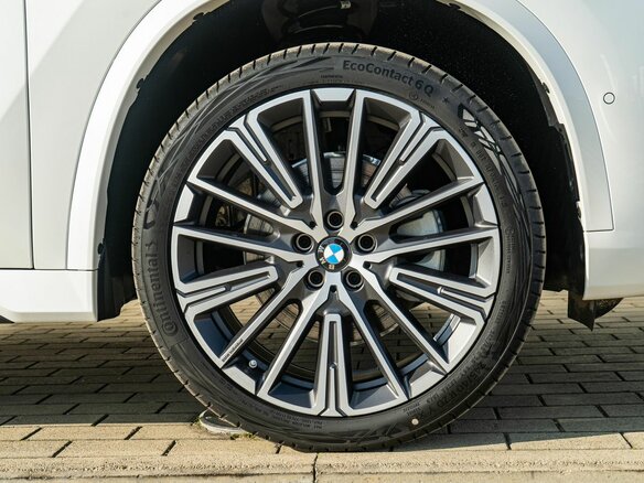 2026 BMW X1 Long 25Li xDrive III (U11/U12), белый, 6390000 рублей - вид 6