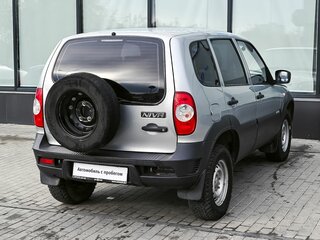 2015 Chevrolet Niva I Рестайлинг, серебристый, 519000 рублей, вид 5