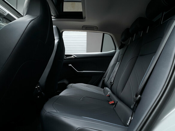 2026 Volkswagen Tharu XR 300 TSI, серый, 3090000 рублей - вид 35