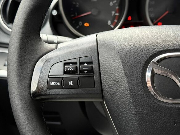 2013 Mazda 3 II (BL) Рестайлинг, белый - вид 18