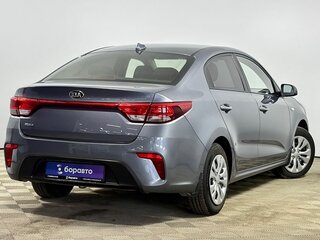 2018 Kia Rio IV, серый, 1410000 рублей, вид 5