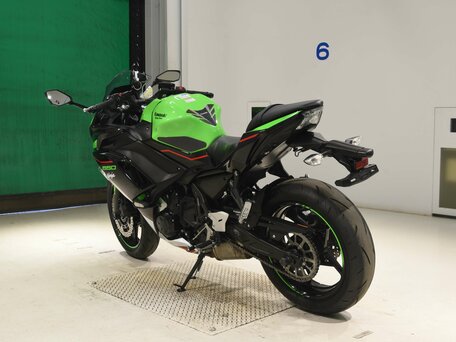 2022 Kawasaki Ninja 650, зелёный, 780000 рублей, вид 3