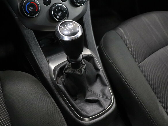 2014 Chevrolet Aveo II, серебристый - вид 12