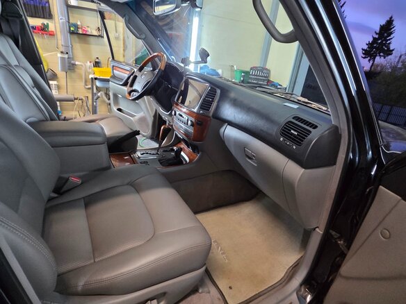 2003 Lexus LX 470 II Рестайлинг, чёрный, 1820000 рублей - вид 8