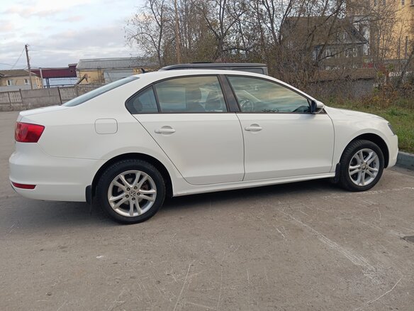 2012 Volkswagen Jetta VI, белый, 990000 рублей - вид 1