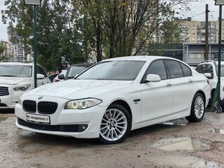 2011 BMW 5 серии 530d xDrive VI (F10/F11/F07), белый, 1519000 рублей, вид 1