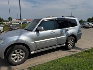 2011 Mitsubishi Pajero IV Рестайлинг 1, серебристый, 1950000 рублей, вид 5