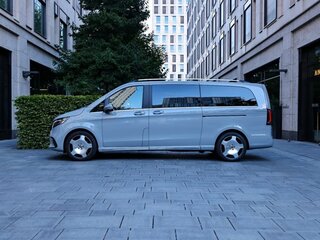2026 Mercedes-Benz V-Класс Extra Long 300 d экстра длинный III (W447) Рестайлинг 2, серый, 11990000 рублей, вид 3