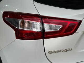 2018 Nissan Qashqai II, белый, 1790000 рублей, вид 5