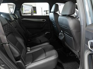2026 Geely Okavango I Рестайлинг, серый, 4085990 рублей, вид 4