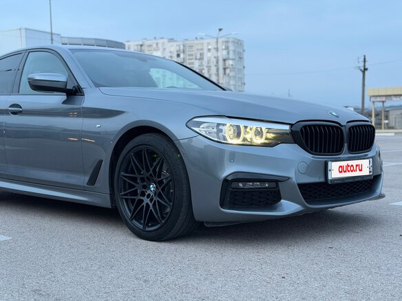 2019 BMW 5 серии 520d xDrive VII (G30/G31/G38), серый, 3597000 рублей - вид 10