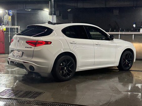 2020 Alfa Romeo Stelvio I Рестайлинг, белый, 3075000 рублей, вид 3