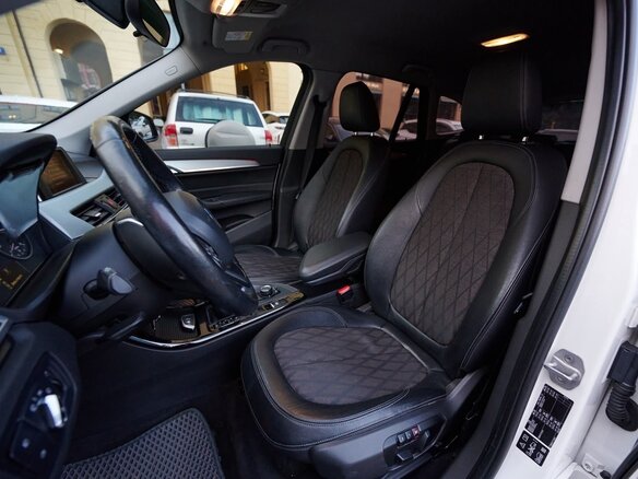 2015 BMW X1 20i xDrive II (F48), белый, 2140000 рублей - вид 9