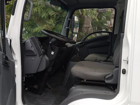 2024 Isuzu ELF KV100, белый, 3200000 рублей, вид 5