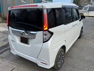 2021 Toyota Roomy I Рестайлинг, белый, 826000 рублей, вид 4