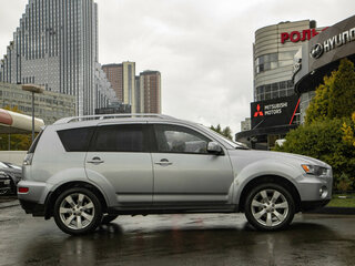 2009 Mitsubishi Outlander II Рестайлинг, серый, 1018000 рублей, вид 3
