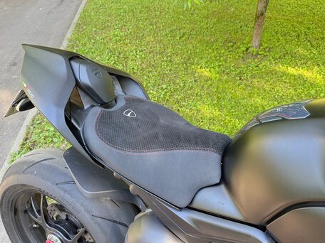 2022 Ducati Streetfighter V4, чёрный, 2090000 рублей, вид 4