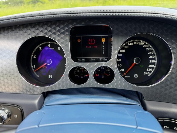 2008 Bentley Continental GT Speed I, белый, 2500000 рублей - вид 15