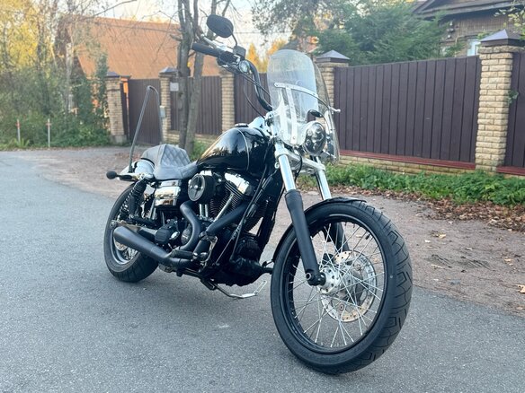2010 Harley-Davidson Dyna Wide Glide, чёрный, 870000 рублей