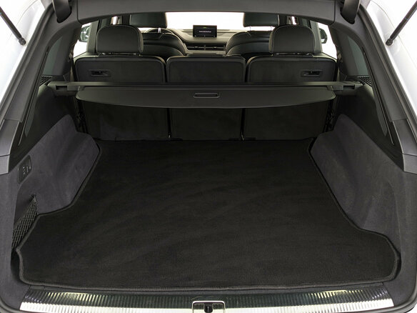 2019 Audi Q7 45 TDI II (4M) Рестайлинг, белый, 4850000 рублей - вид 9