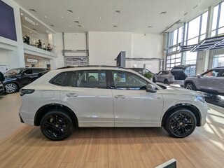 2026 Volkswagen Tiguan L II Рестайлинг (China Market), бежевый, 5190000 рублей, вид 4
